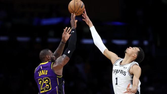 今年休赛期现役球员球星卡收藏数榜单:文班第一,詹姆斯第二