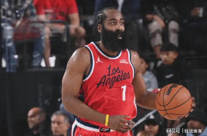 哈登复出难阻4连败！快船主场遭太阳双杀，三将状态回暖