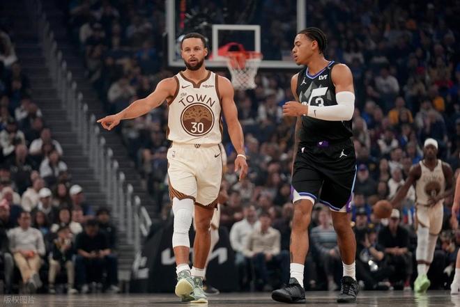 库里31分,联盟首人,波姐失宠!勇士大胜,这一战我看清6个现实