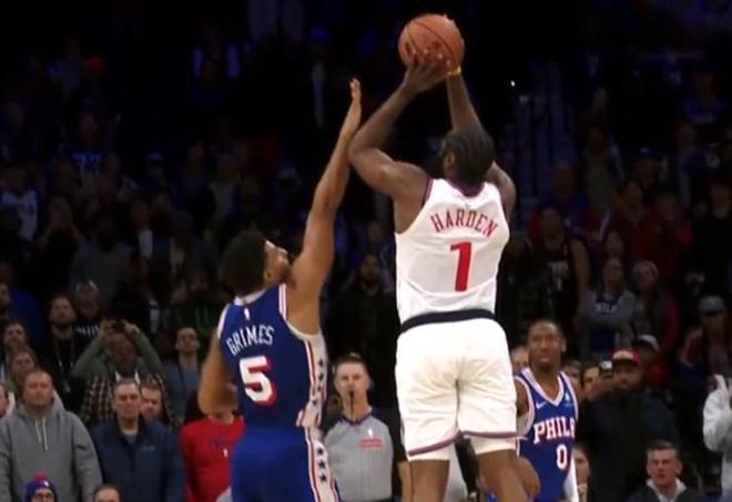 格雷姆斯:我有可能对哈登犯规了,但这不是我能决定的