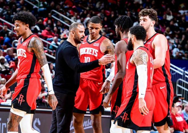 火箭队又变阵?大个阵容或遭弃,对阵西部2强,21岁射手首发稳了