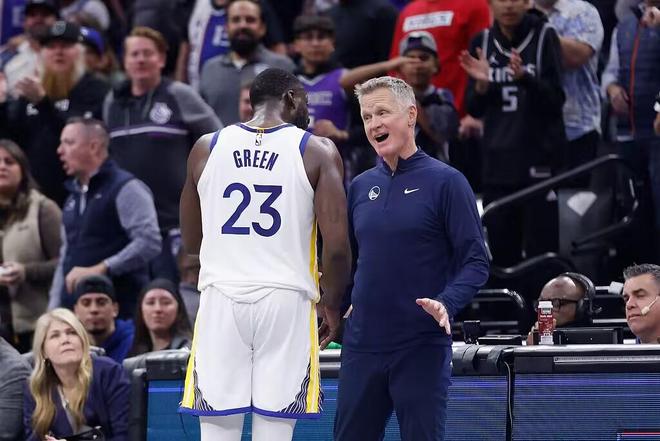 科尔：追梦只会偶尔去打中锋，打82场五号位对他来说太吃力