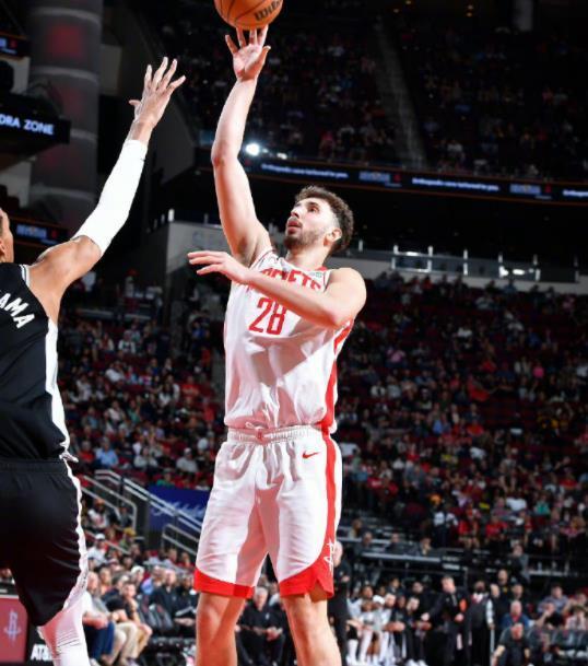 火箭客场斗马刺！预计首发出炉：3巨头配双射手，赢球阵容不变...