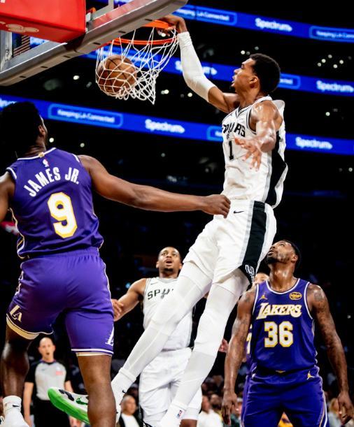 死穴被找到！火箭将沿用湖人包夹战术，文班亚马遭遇生涯最大挑战...