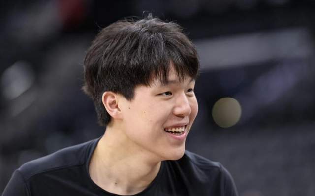 刘维伟心疼杨瀚森被网暴;开拓者满意小杨发挥,培养计划是长期的