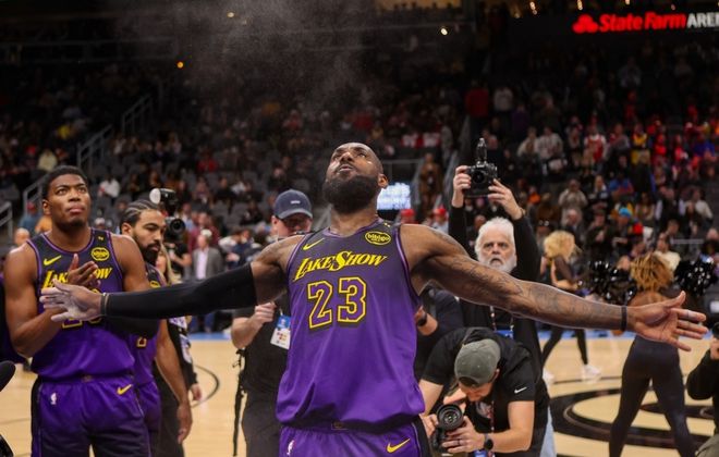 庫里前隊友：我不爽湖人虧待詹姆斯！他沒去前、無人想去湖人！