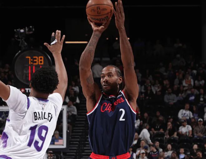 聯(lián)盟第一！快船雙殺爵士，倫納德創(chuàng)NBA3大神跡，哈登轟16+10+4斷