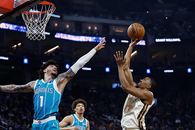 手感也在不斷回暖，勇士后場(chǎng)大閘的整體狀態(tài)真是越來越好了？