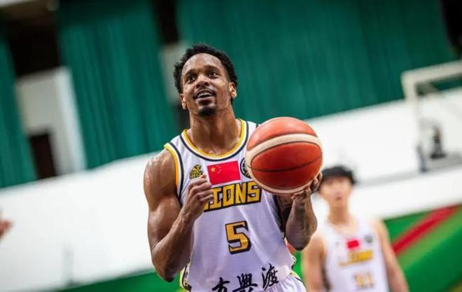 廣廈隊(duì)亞冠三戰(zhàn)全敗，凈輸67分，去年遼寧隊(duì)同樣一勝難求