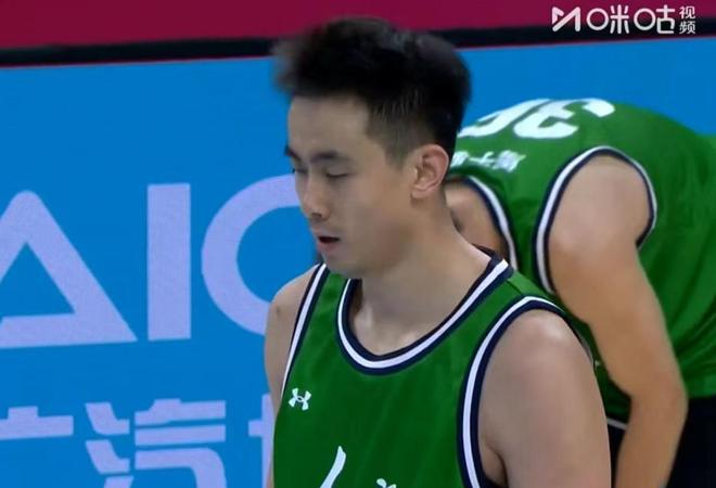 辽宁3分险胜北京,赵继伟23+14原帅17分,翟晓川22+8方硕21+9!