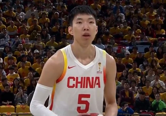 世预赛首战蒙羞！中国男篮主场不敌韩国，张镇麟绝境反扑留遗憾