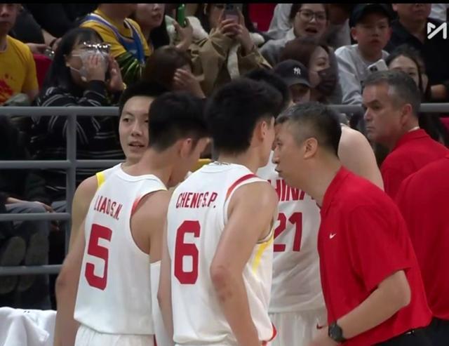 压缩周琦上场时间,想要赢球,用对胡明轩是关键