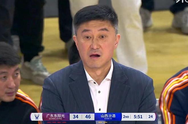山西男篮13分力克广东，徐杰25+5+11奎因首秀27+8 张皓嘉表现灾难...