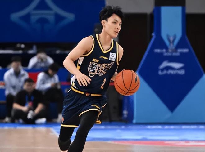 山西大勝廣東!諾威爾+3本土齊爆,徐杰奎因空砍52分,張皓嘉毒瘤