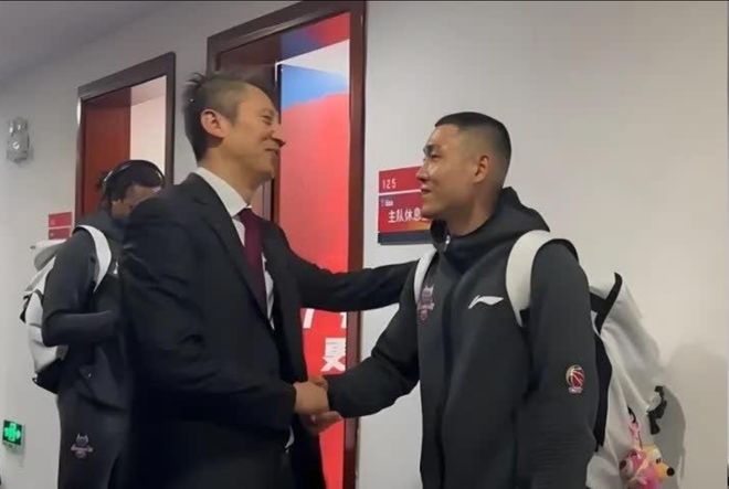 在NCAA强队打上轮换也得不到宫鲁鸣认可,女篮真要靠李缘扛大旗?