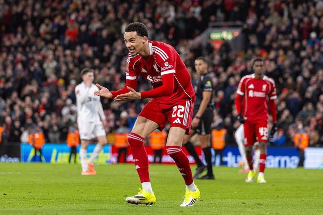 利物浦首秀賽季五項(xiàng)賽事有進(jìn)球，埃基蒂克成隊(duì)史第二人