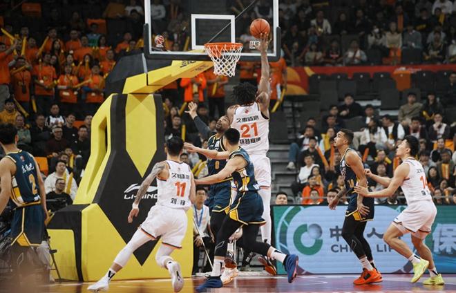 CBA最新勝率榜，江蘇爆冷勝北控，廣東狂輸上海40分，四川15連敗