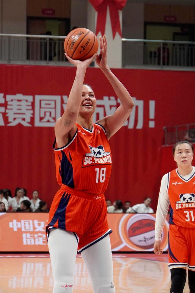 坎貝奇“兩雙”帶領四川女籃力克WCBA領頭羊