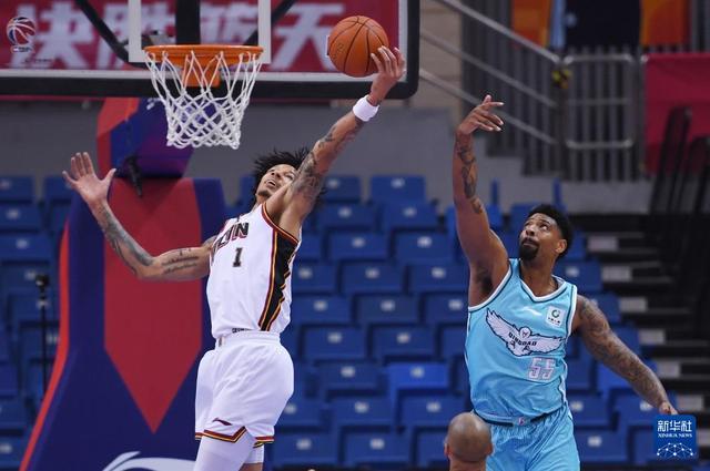 CBA常規(guī)賽：青島嶗山啤酒勝吉林長白山恩都里