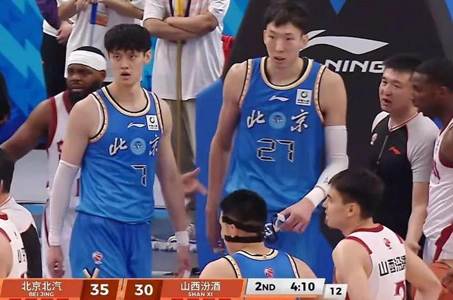 北京男籃6分完敗 周琦5+9傷退；山西末節逆轉 張寧14分是關鍵先生