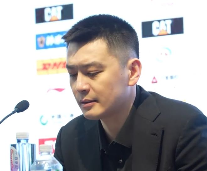 勝新疆發(fā)布會(huì)!楊鳴爆贊趙繼偉但未回正軌,繼偉親承恢復(fù)期很著急