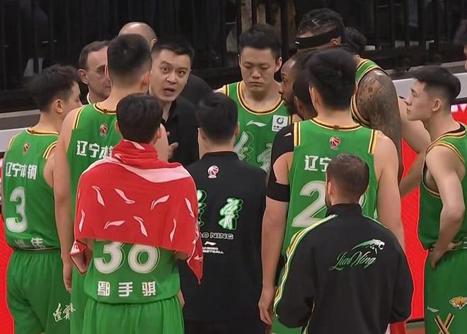 遼寧男籃7分險勝新疆，趙繼偉復出首秀24+7，伊力福拉提21分！