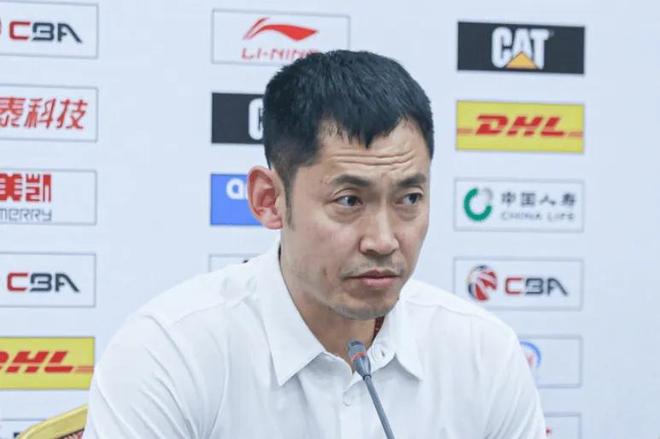 絕殺廣東發布會！張慶鵬重提防守重要性，廖三寧慶幸取勝提升自信