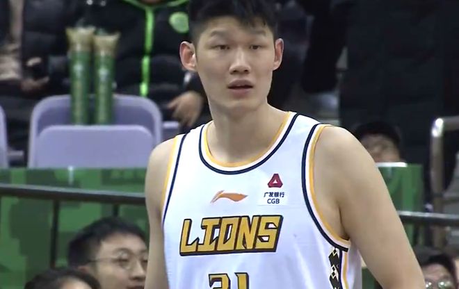 廣廈vs青島前瞻：5連勝PK4連勝，一場(chǎng)CBA頂級(jí)防守大戰(zhàn)