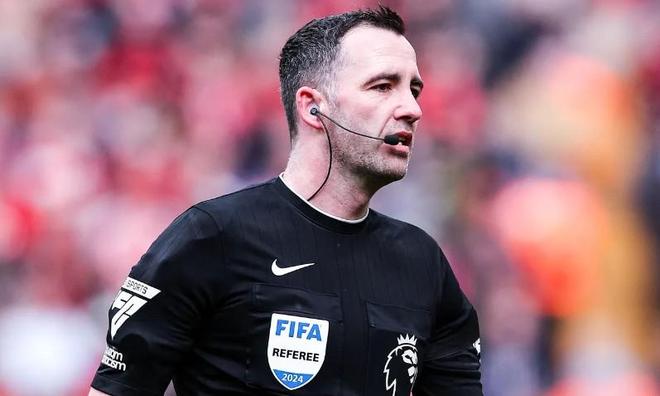官方：英格蘭裁判卡瓦納執(zhí)法歐冠第7輪布拉格斯拉維亞vs巴薩