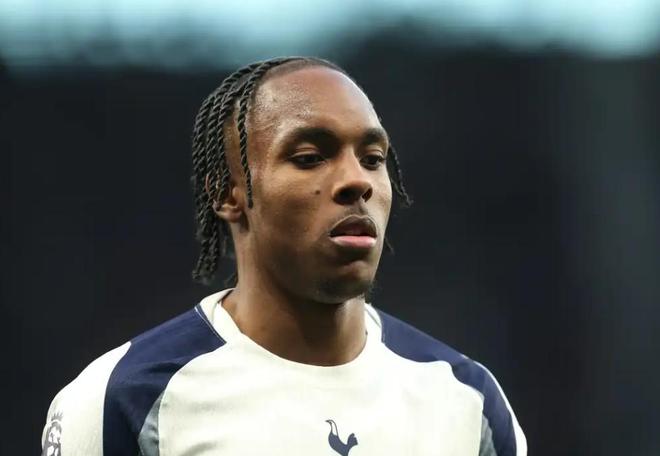 記者：特爾對熱刺第二次將他排除在歐冠名單之外感到非常驚訝