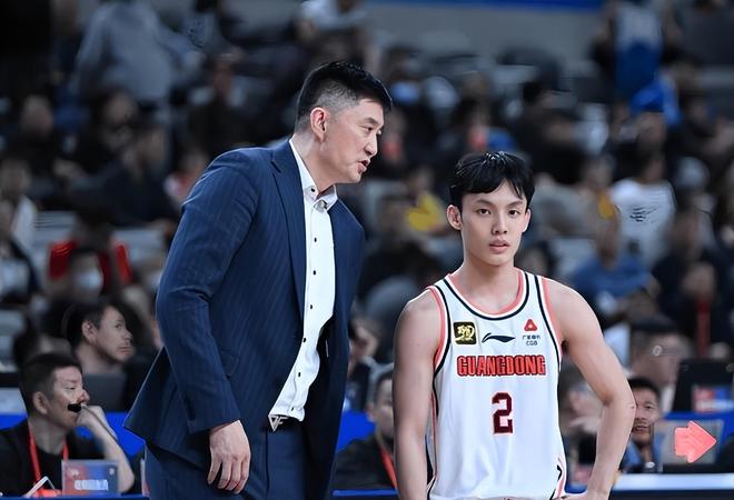 廣東今日早報！杜鋒點名徐杰，胡明軒打回男籃，馬尚祝福老東家