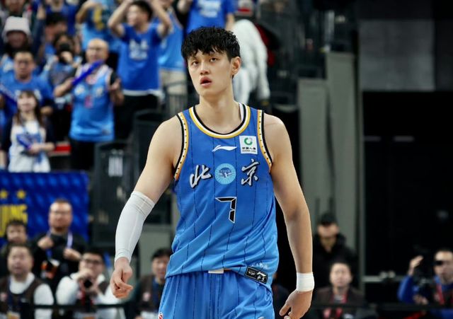 北京首鋼VS上海男籃！許利民缺兵少將，曾凡博不打，央視直播