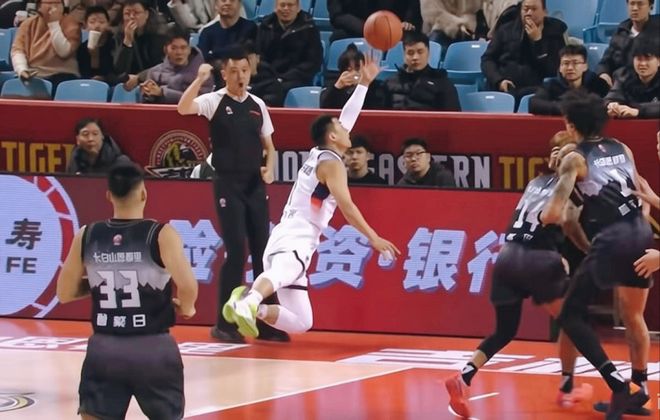 虎口拔牙！克里斯缺陣，山東男籃強勢逆轉：高詩巖3記3分鼎定乾坤