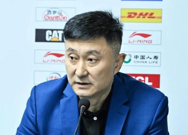 勝四川發布會！杜鋒爆贊對手展情商，回應外援適應，奎因直指2點