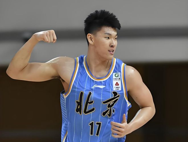 失望！2米11頂薪球員籃下空籃不中，怒砍0分 球迷：快送走