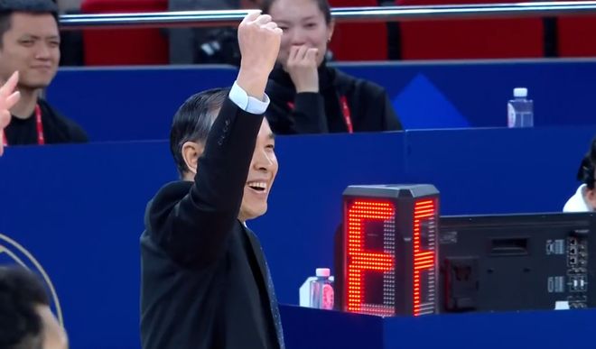 輸19分北京卻傳4好消息！4傷兵即將復(fù)出，浙江難了，張慶鵬頭大了