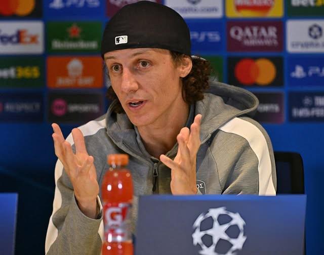 大衛(wèi)-路易斯：隨帕福斯重返歐冠很幸運，藍橋最深刻記憶是對曼聯(lián)進球