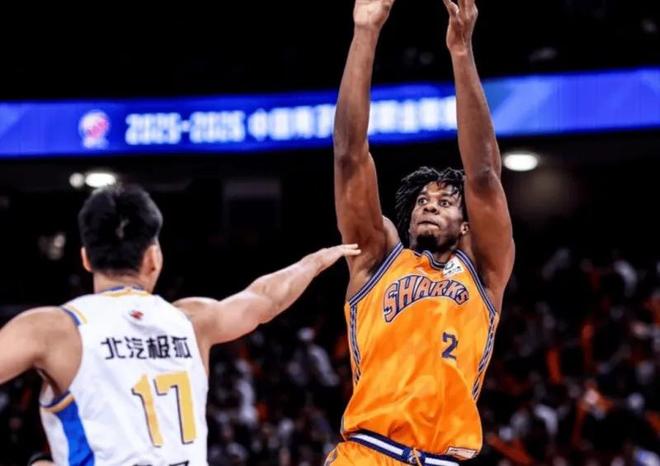 上海86-67北京3喜1憂！白邊蛻變，劉錚劉禮嘉回暖，弗格換了吧！