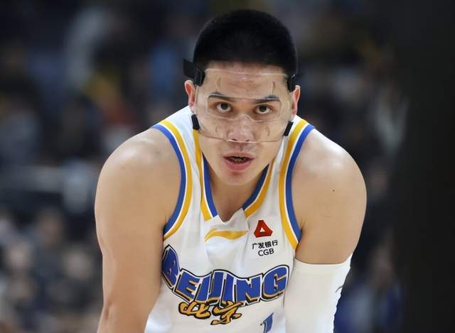 北京首鋼67比86慘敗上海：范頂薪居然爆砍0分，還不如打NBA楊瀚森