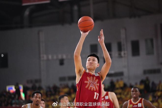 官方：焦海龍左膝關節副韌帶損傷+股骨遠端軟骨損傷，預計傷停4-6周