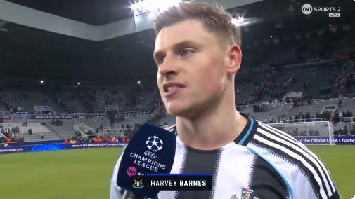 哈維-巴恩斯：替維薩感到開心，我們這場比賽逼搶做得很好