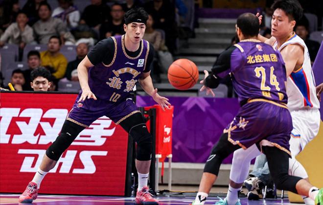 得不償失！北控23分輸廣廈，朱松瑋反擊摔到腰，胡金秋狂砍22+7