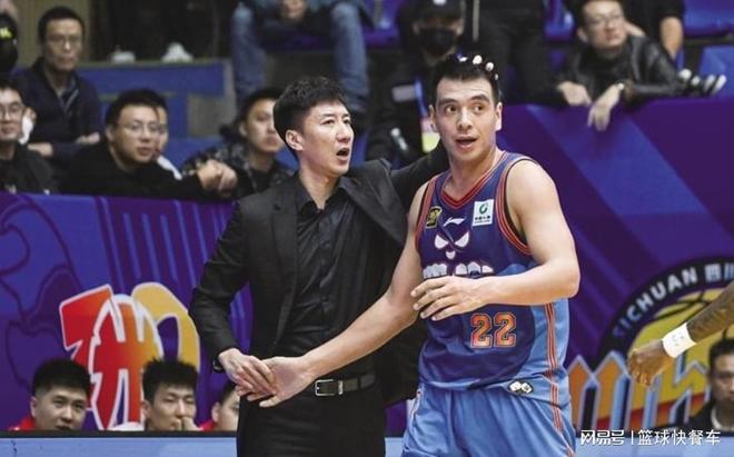 56比98慘敗42分！遼籃苦主慘遭18連敗：主教練頂不住申請下課？