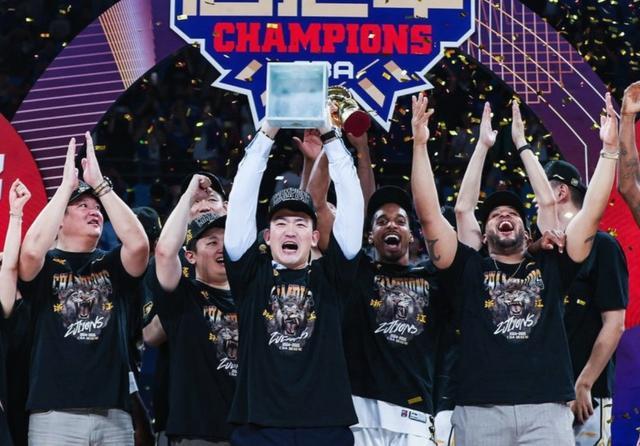 官方：浙江廣廈奪得CBA總冠軍被寫入浙江省政府工作報告