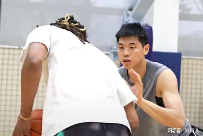 最新消息！廣東鋒線“雙王牌”確認到位，杜鋒迎來奪冠法寶！