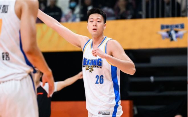 有壓力了？丘天復出+京城球二代被激活，600萬先生砍6+6證明自己