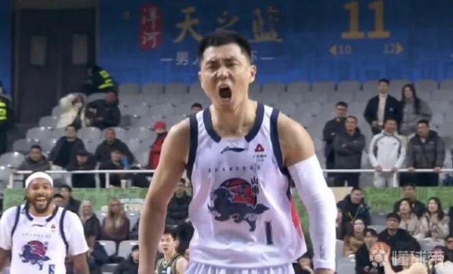 13年輪回：從“小李飛刀”到“高詩巖時刻”，濟南男籃的傳承與尊重