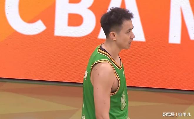 逼走趙繼偉？遼寧隊“8打5”狂輸山東男籃，楊鳴恐無緣季后賽！