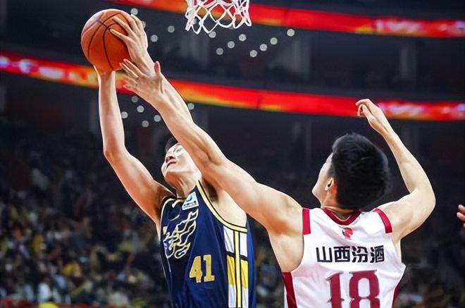 王少杰扮演奇兵7中7，大勝山西廣東損失頗大，裁判迷之吹罰