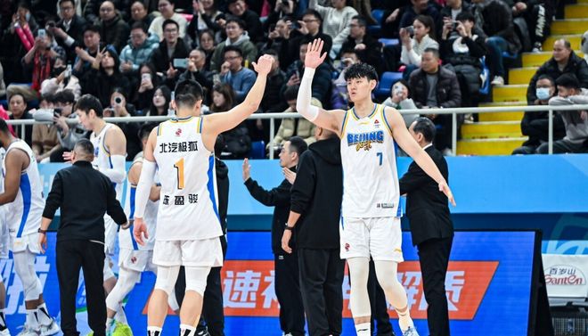 砍復出新高20分！趙睿方碩受傷他頂上 曾凡博能一直穩定嗎